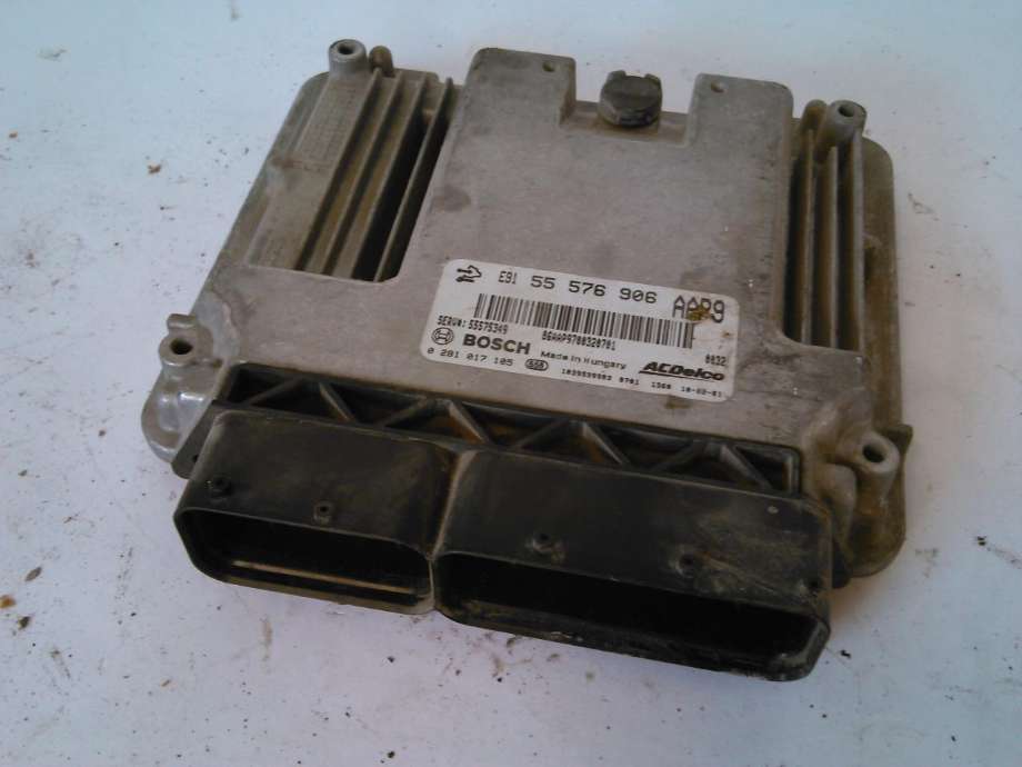 Styreenhet motor til Opel Insignia A, 2009-2014  (BOSCH|55576906)