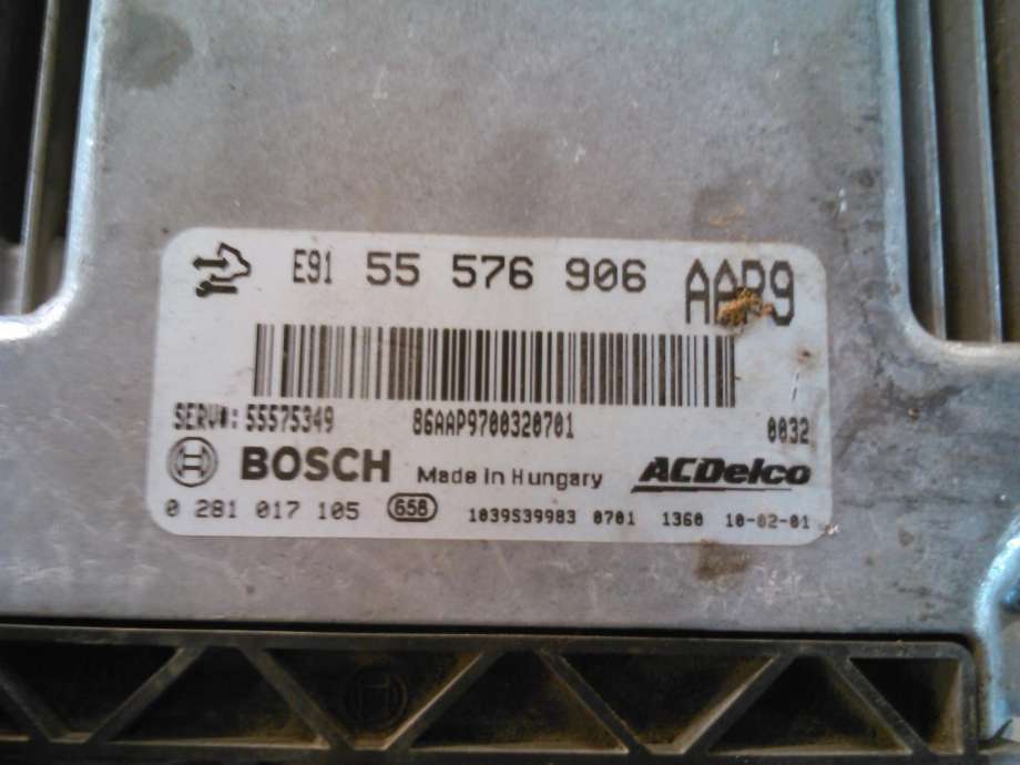 Styreenhet motor til Opel Insignia A 2009-2014  (BOSCH|55576906|0281017105|)
