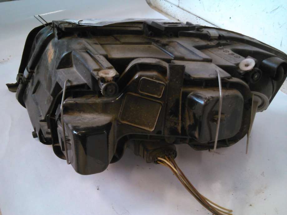 Frontlykt høyre halogen til Audi A6 1997-2001 (Type II, Fase 1) (C5) (C5) 