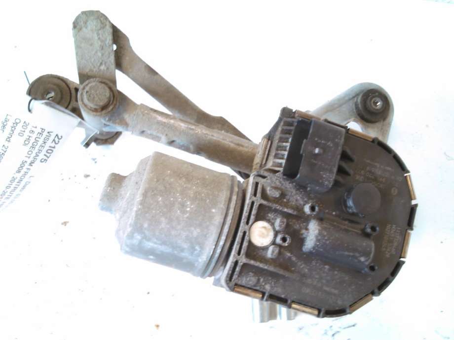 Viskerarm frontrute høyre til Peugeot 5008, 2010-2017 (Type I)  (BOSCH|1397220577)