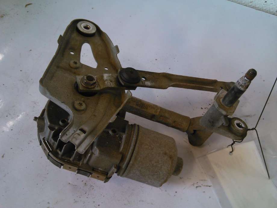 Viskerarm frontrute høyre til Peugeot 5008 2010-2017 (Type I)  (BOSCH|1397220577|)