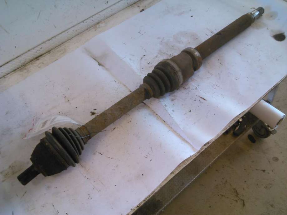Drivaksel høyre foran, diesel/manuell til Volvo C30, 2006-2009 (Fase 1)  