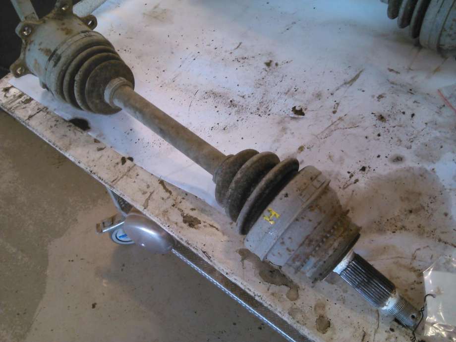 Drivaksel høyre bak, diesel/automat til Mitsubishi Pajero, 2000-2006 (Type III)  