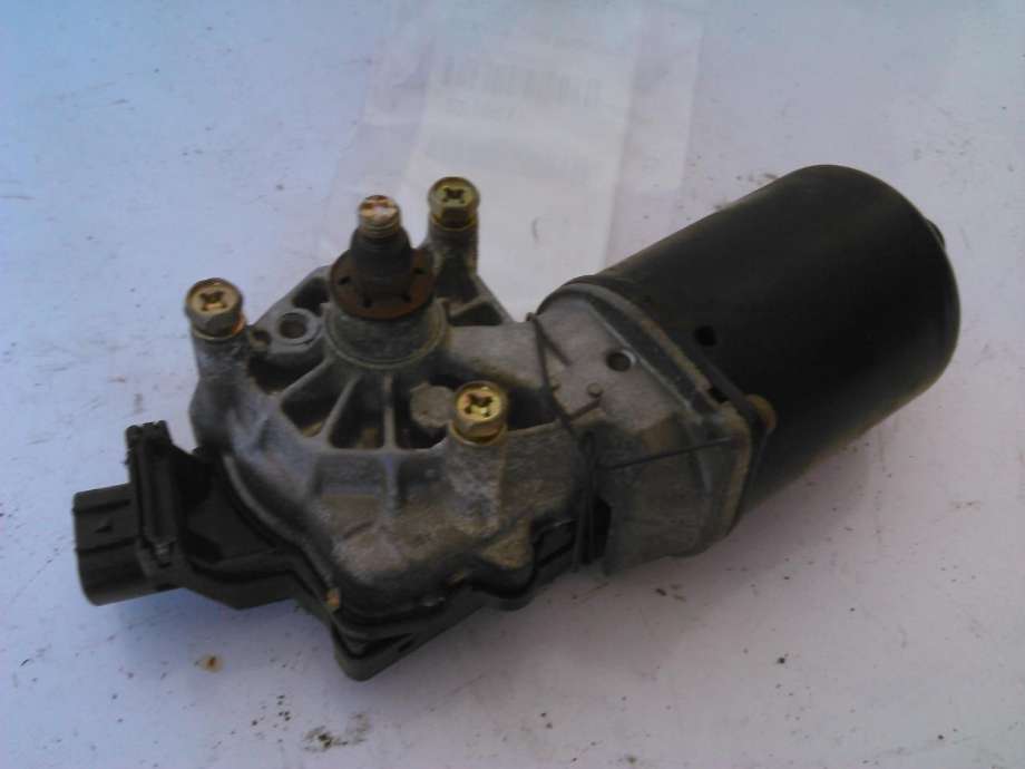 Viskermotor frontrute til Toyota RAV4, 2000-2006 (Type II)  