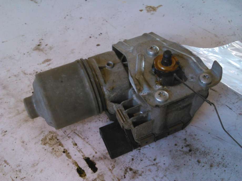 Viskermotor frontrute til VW Golf VI, 2008-2012  (BOSCH|1397220652)
