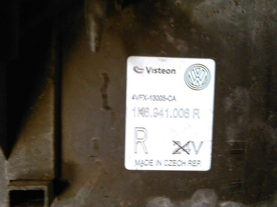 Frontlykt høyre halogen til VW Golf V, Combi 2003-2008  