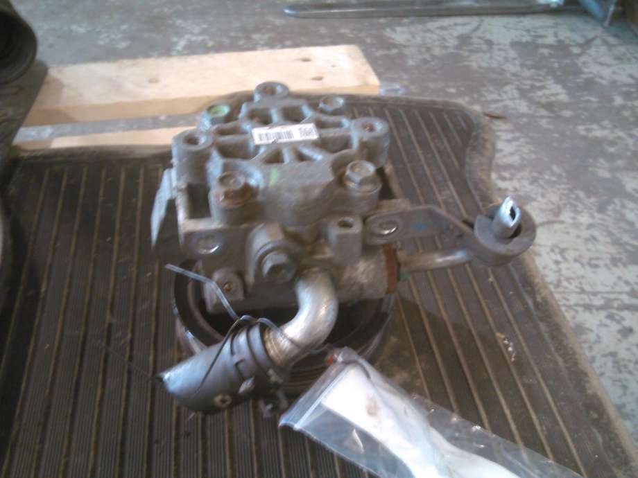 Servo pumpe mekanisk til Ford Transit Connect 2009-2013 (Type I, Fase 2)
