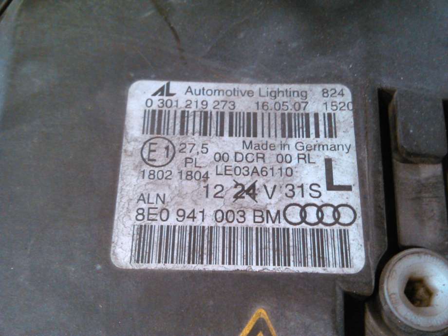 Frontlykt venstre xenon til Audi A4 2004-2008 (Type III) (B7) (B7) 