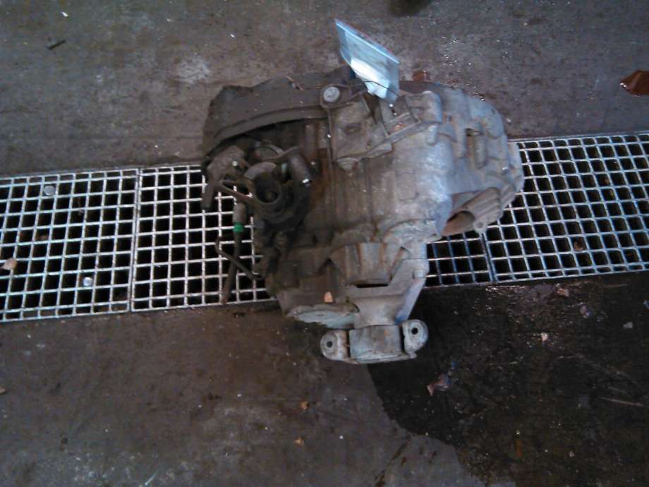 Girkasse manuell til VW Transporter / Caravelle 2003-2009 (Fase 1) (T5) (T5)