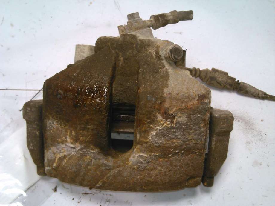 Bremsecaliper venstre foran til VW Passat, 2011-2015 (B7) (B7) 