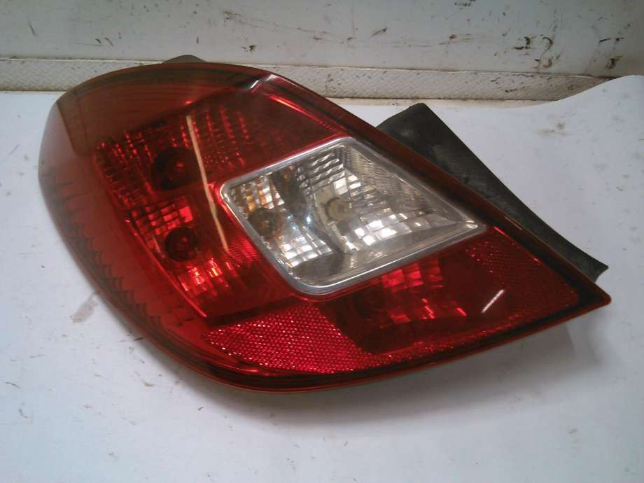 Baklykt venstre til Opel Corsa D, 2006-2014  