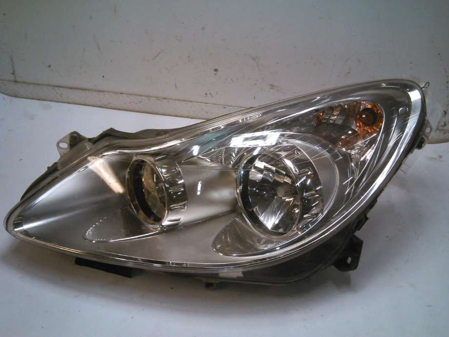 Frontlykt venstre halogen til Opel Corsa D, 2006-2014  