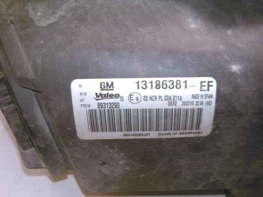 Frontlykt venstre halogen til Opel Corsa D 2006-2014  