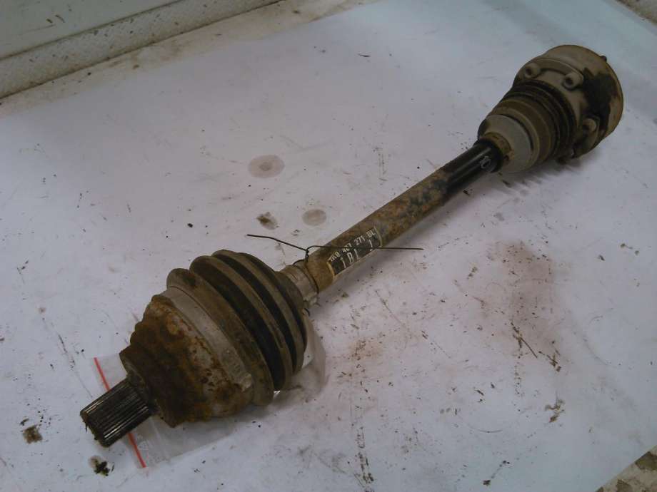 Drivaksel venstre foran, diesel/manuell til VW Golf V, Combi, 2003-2008  