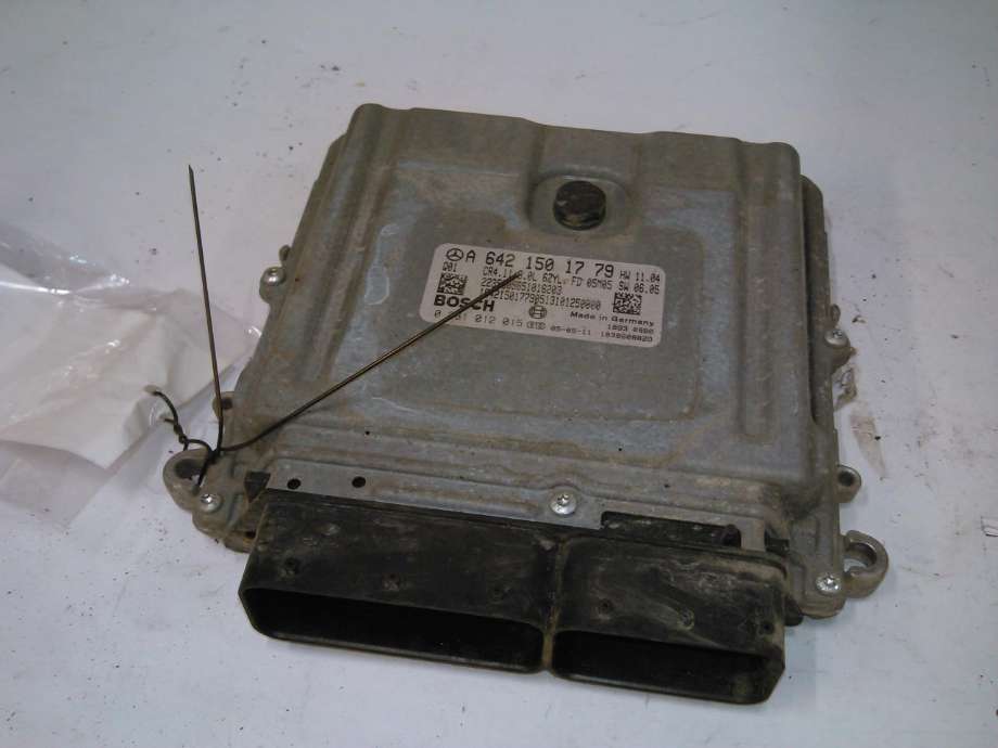 Styreenhet motor til Mercedes ML, 2005-2011 (W164) (W164) (BOSCH|A6421501779)