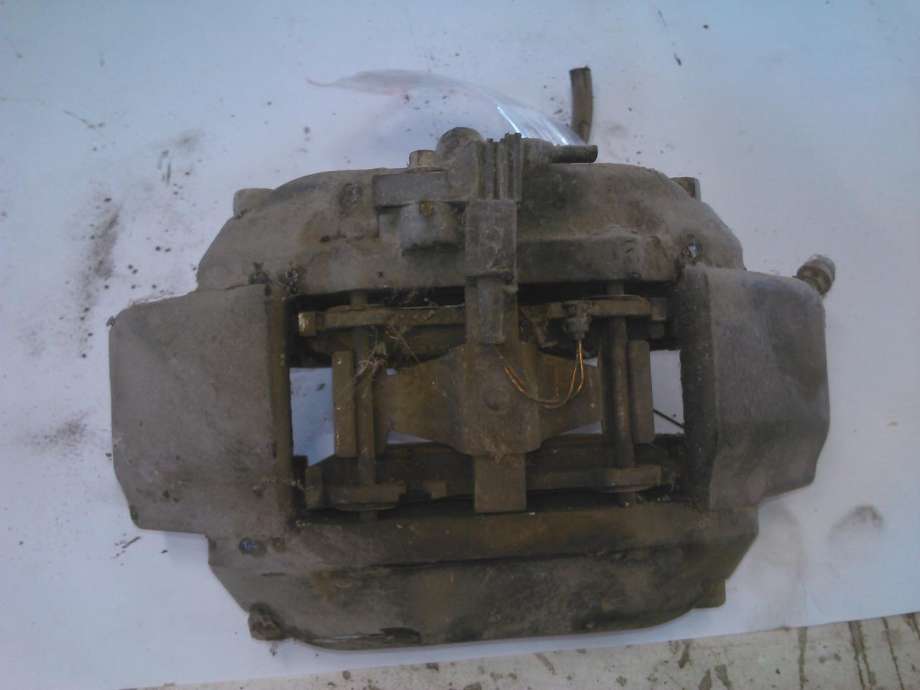 Bremsecaliper høyre foran til Mercedes S-Klasse, 1999-2005 (W220) (W220) 