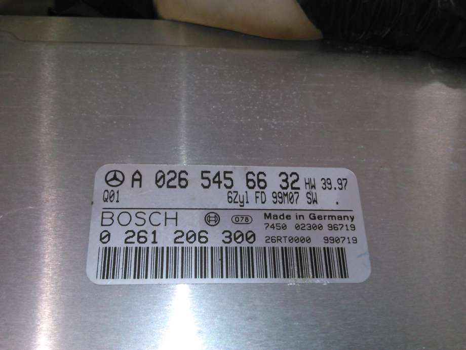 Styreenhet motor til Mercedes S-Klasse 1999-2005 (W220) (W220) (BOSCH|A0265456632|0261206300|)