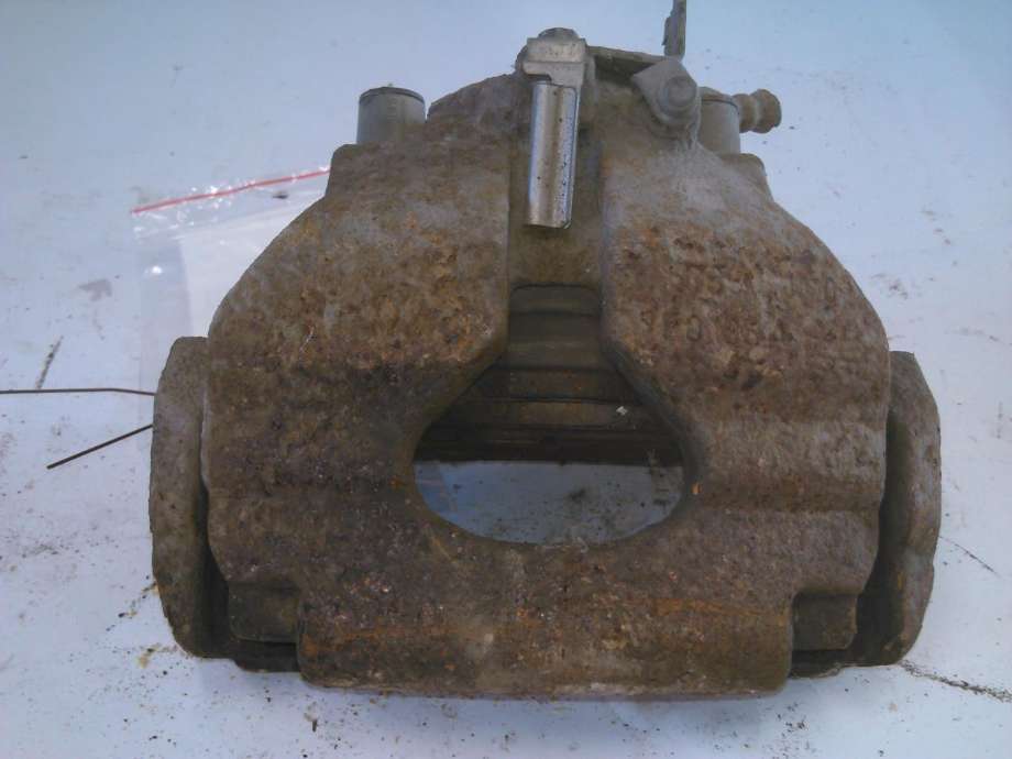 Bremsecaliper venstre foran til VW Transporter / Caravelle, 2003-2009 (Fase 1) (T5) (T5) 