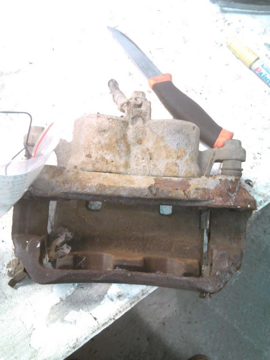 Bremsecaliper høyre foran til Nissan Navara, 2005-2010 (Fase 1) (D40) (D40)
