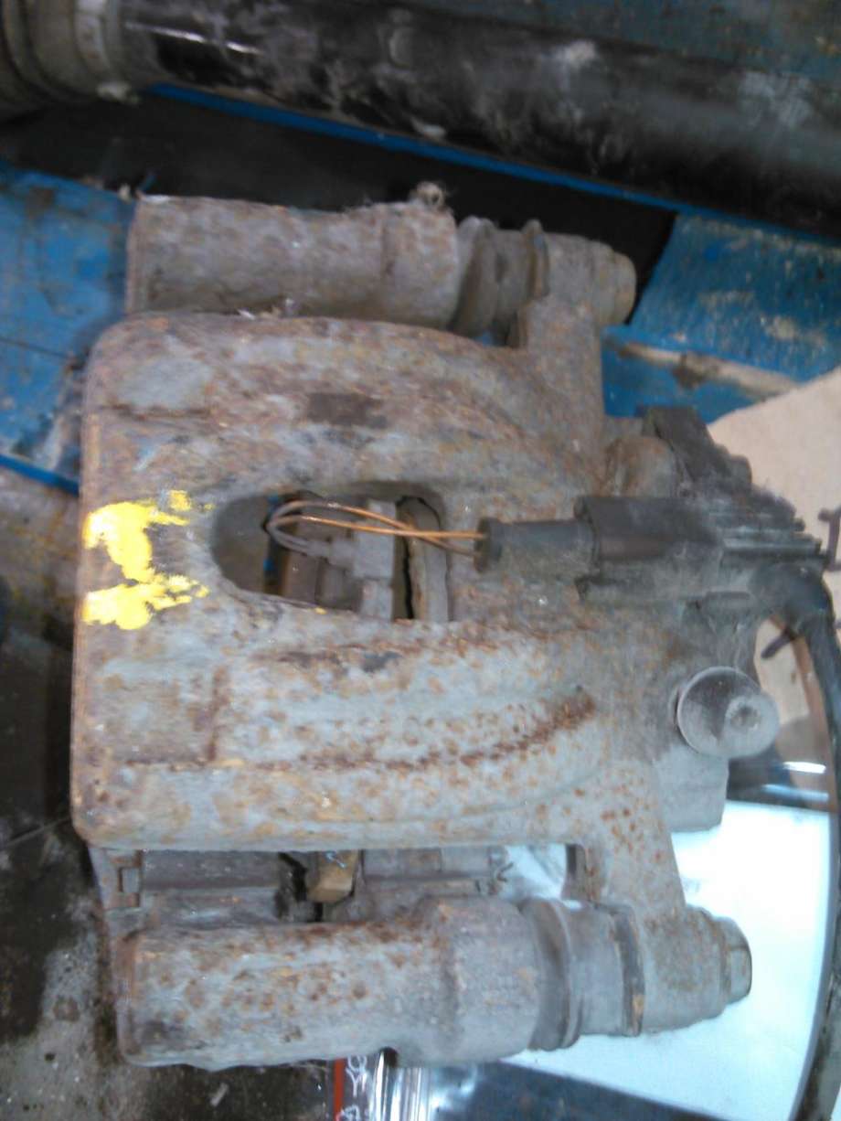 Bremsecaliper høyre bak til Mercedes Vito/Viano 2004-2010 (Fase 1) (W639) (W639) 