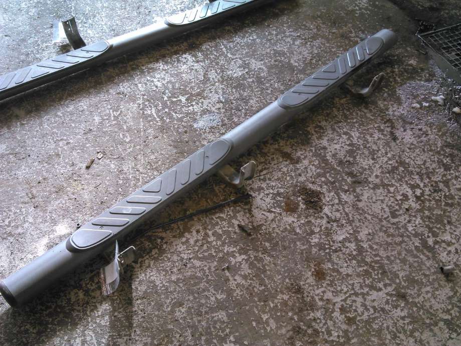 Kardang klokke foran til Nissan Navara, 2010-2015 (Fase 2) (D40) (D40) 
