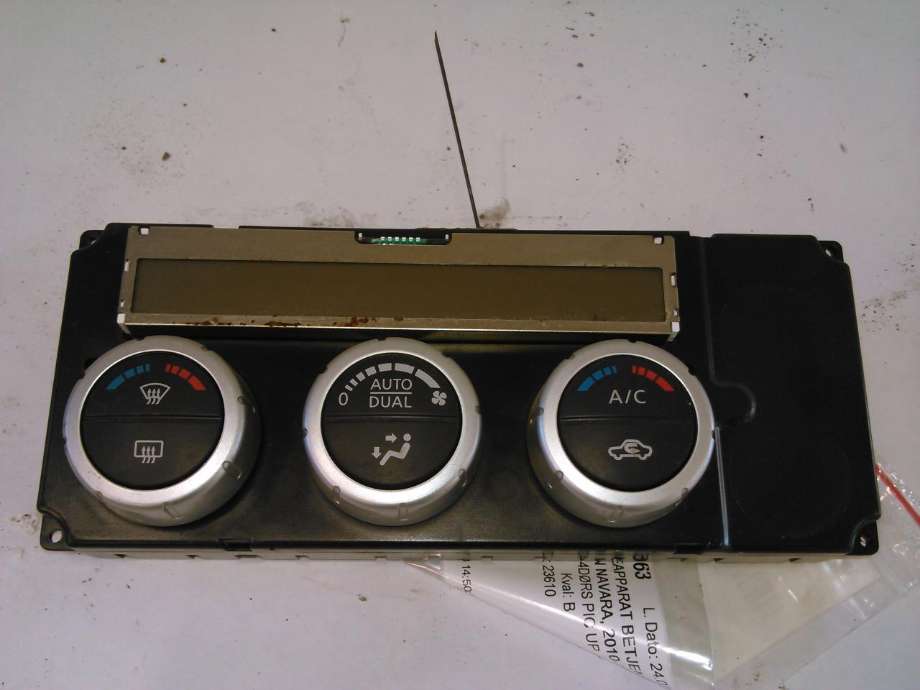 Varmeapparat betjening til Nissan Navara, 2010-2015 (Fase 2) (D40) (D40) 