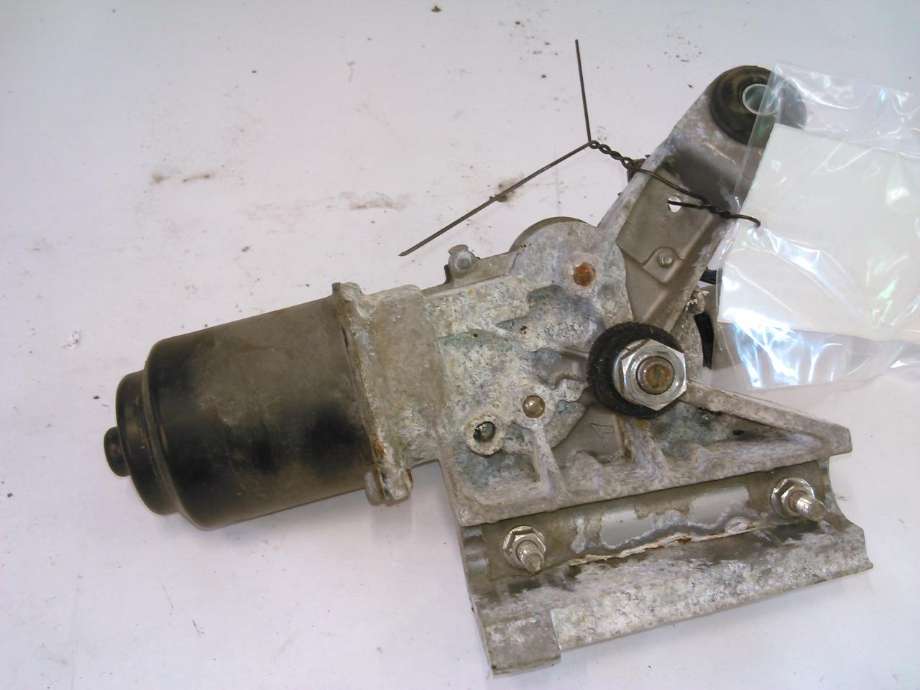 Viskermotor frontrute til Nissan Navara, 2010-2015 (Fase 2) (D40) (D40) 