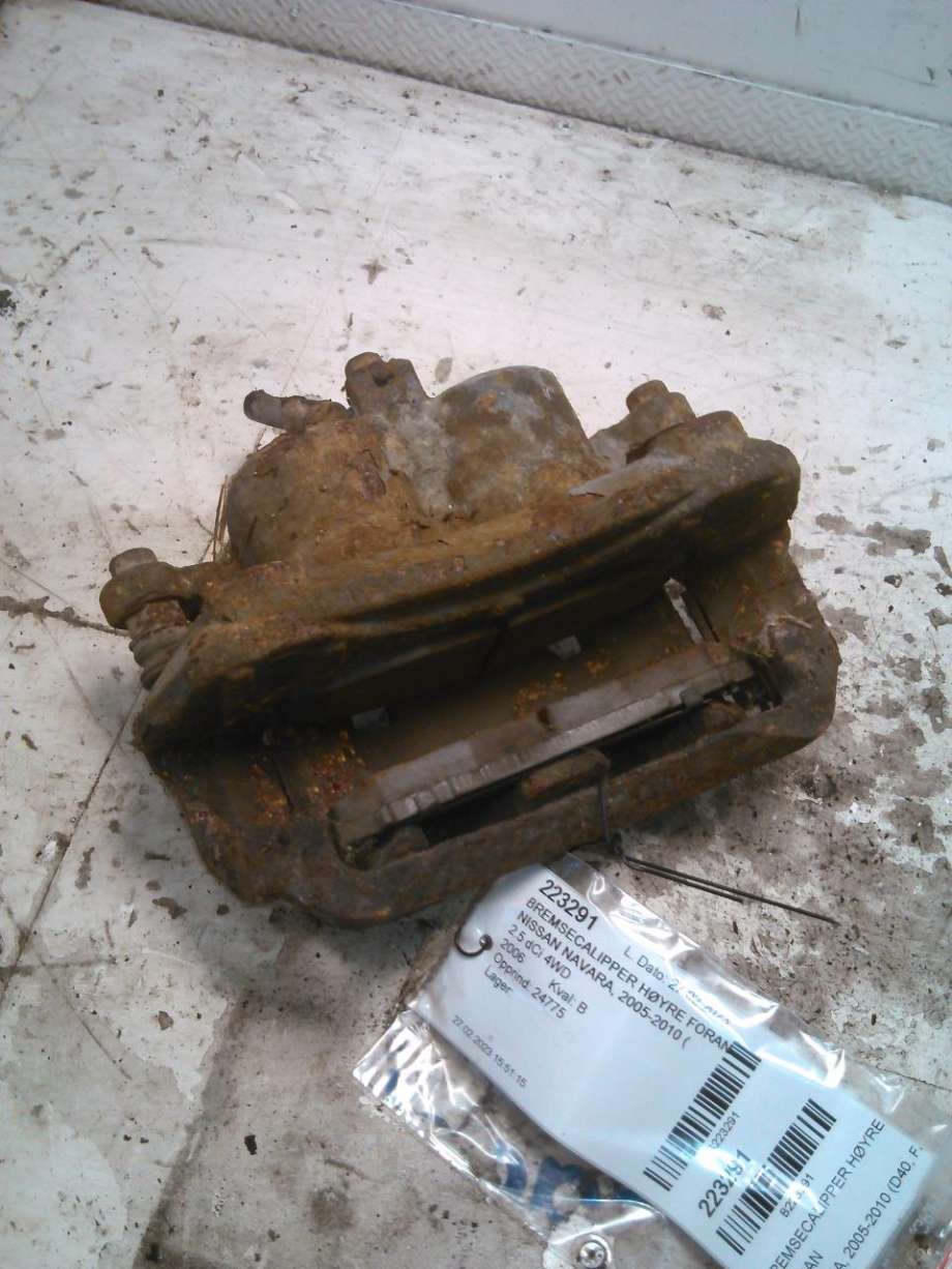 Bremsecaliper høyre foran til Nissan Navara, 2005-2010 (Fase 1) (D40) (D40) 
