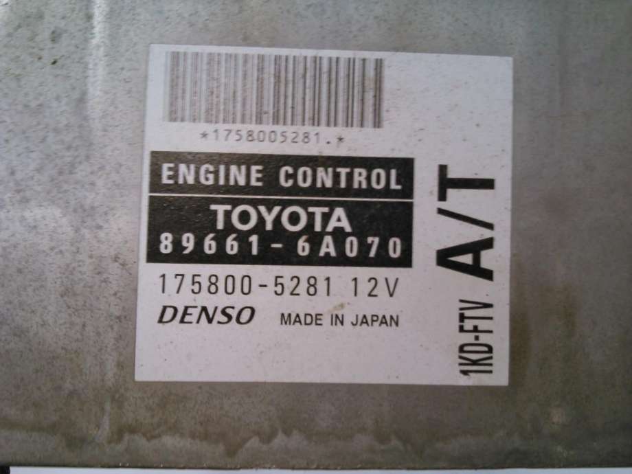 Styreenhet motor til Toyota Land Cruiser 120 2002-2009  (DENSO|89661-6A070|175800-5281|)