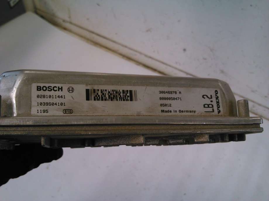 Styreenhet motor til Volvo XC70 2005-2007 (Type I, Fase 2)  (BOSCH|0281011441|30646978A|)