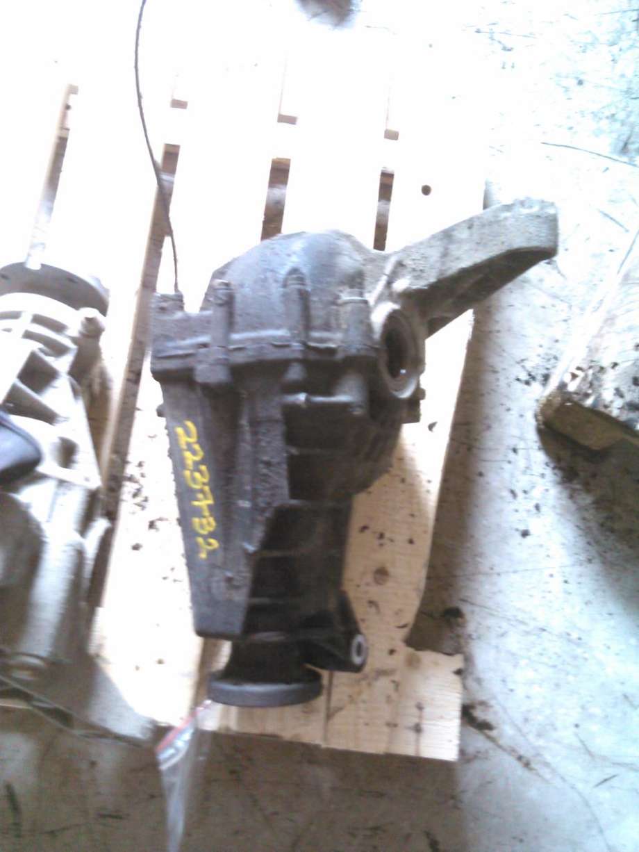 Kardang klokke foran til Mercedes ML, 1997-2005 (W163) (W163) 
