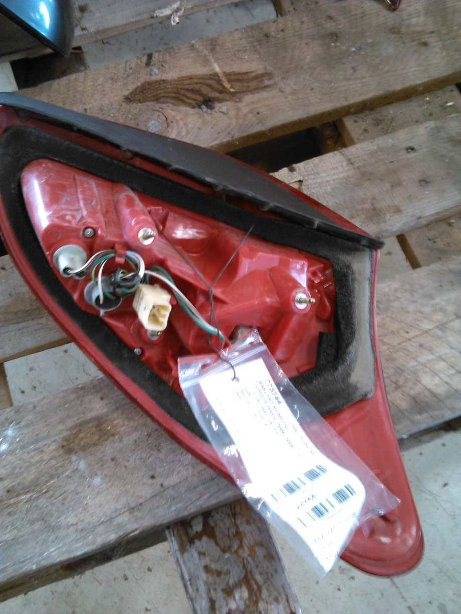Baklykt venstre til Toyota RAV4, 2006-2009 (Type III, Fase 1)  