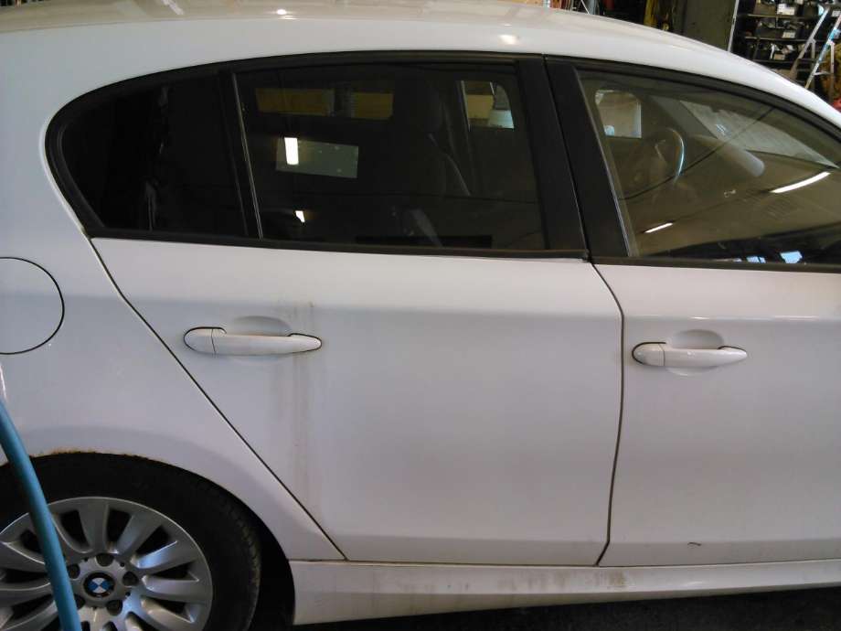 Dør høyre bak til BMW 1-Serie, 2004-2011 (E81/E82/E87/E88) (E81/E82/E87/E88) 