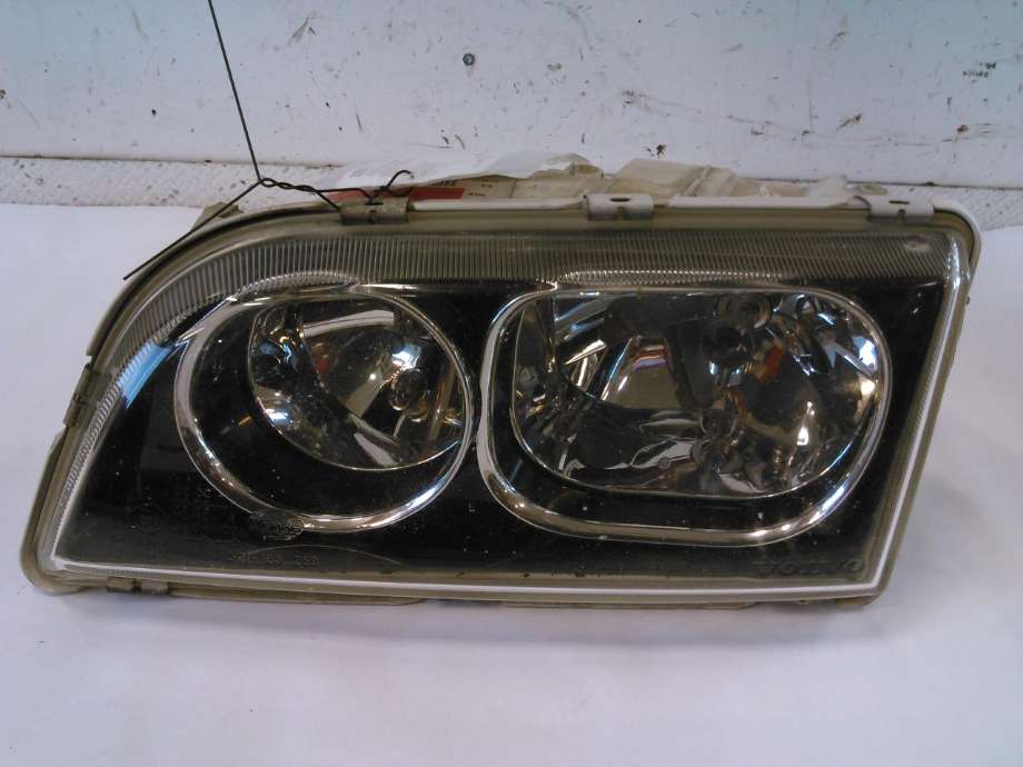 Frontlykt venstre halogen til Volvo V40 / S40, 2000-2004 (Type I, Fase 2)  