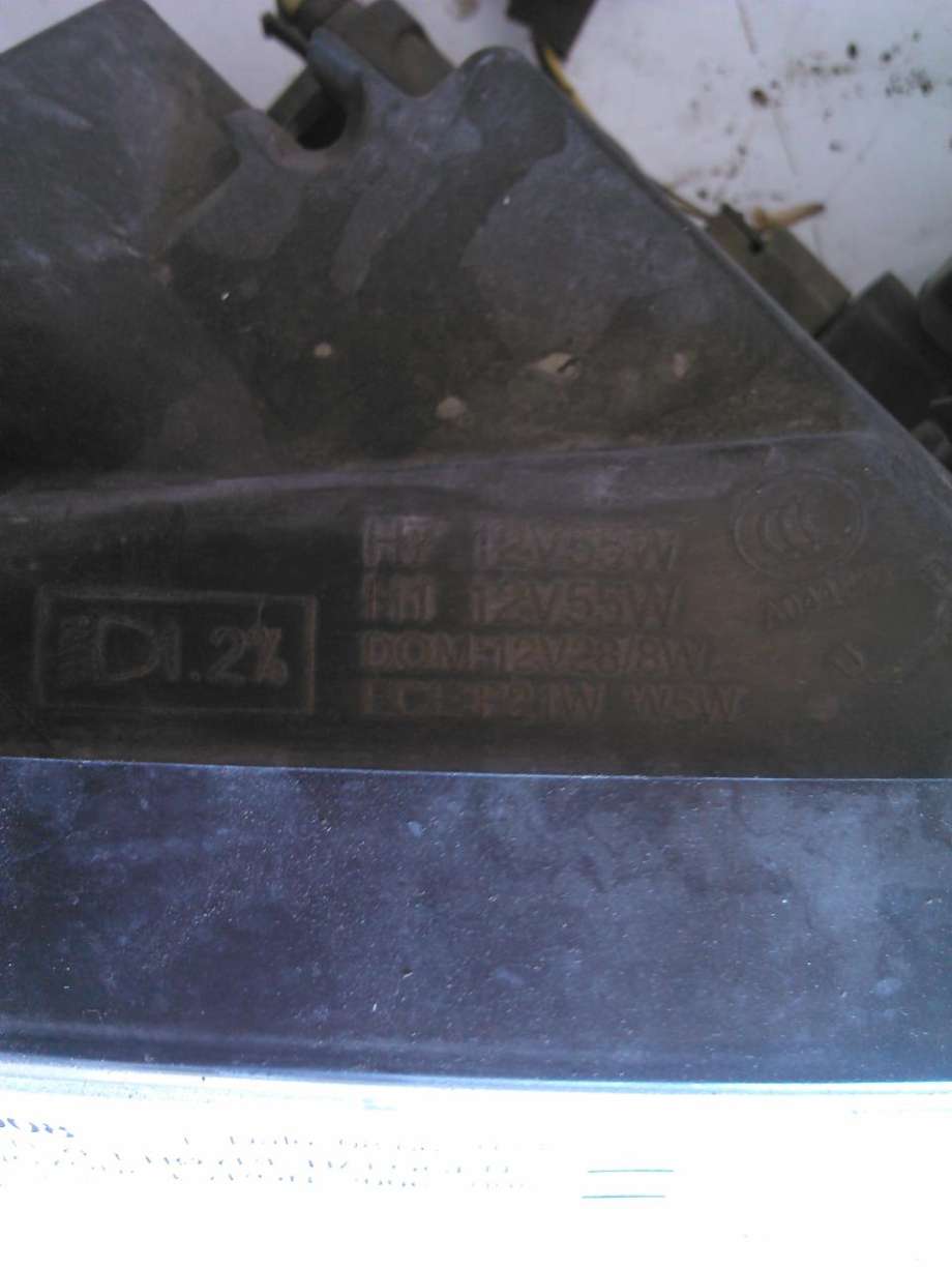 Frontlykt høyre halogen til SsangYong Kyron 2006-2008