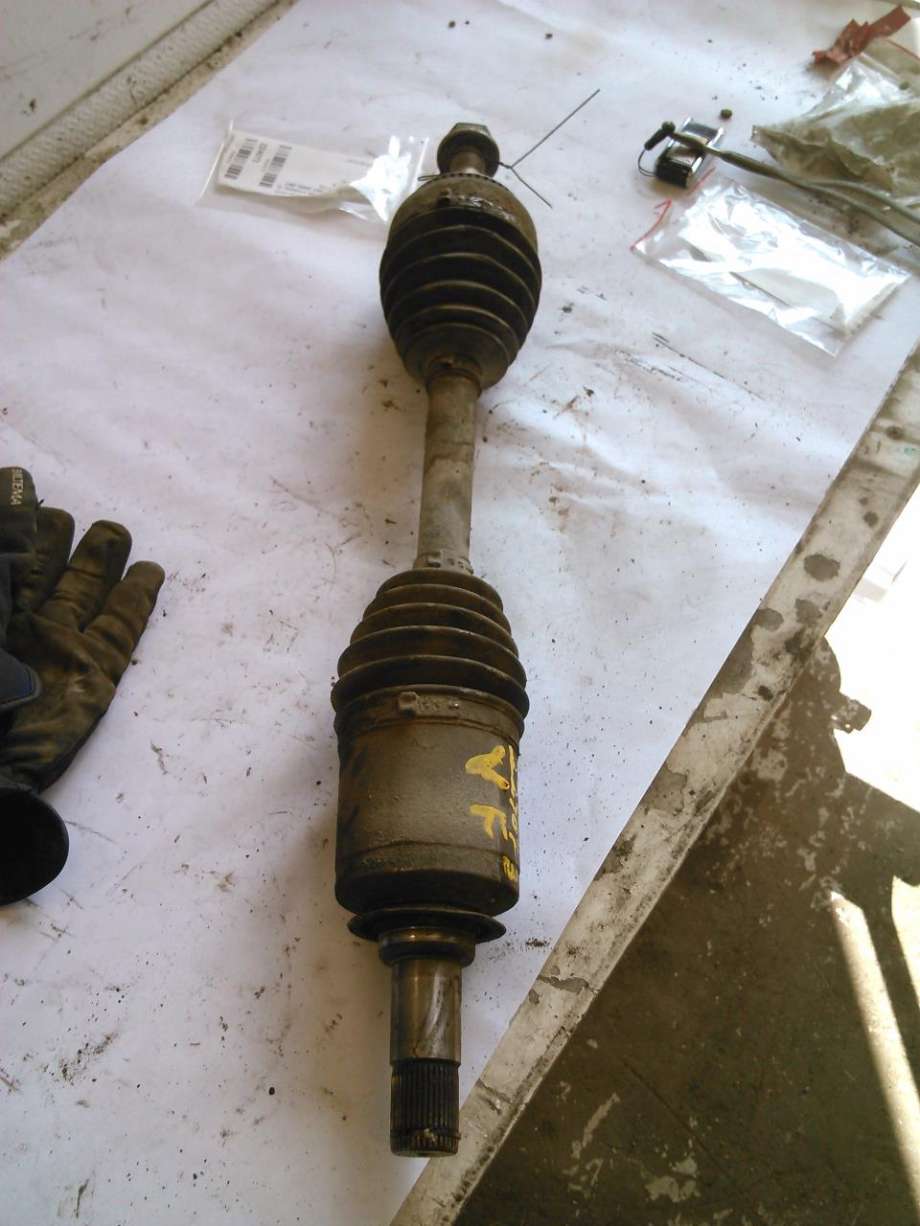 Drivaksel venstre foran, diesel/automat til Mercedes ML, 1997-2005 (W163) (W163) 