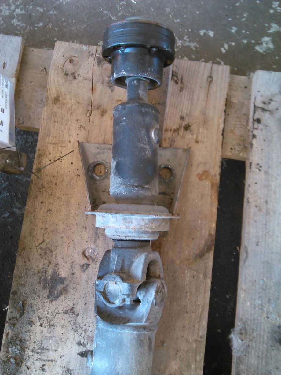 Mellomaksel bakre til Mercedes ML 1997-2005 (W163) (W163) 