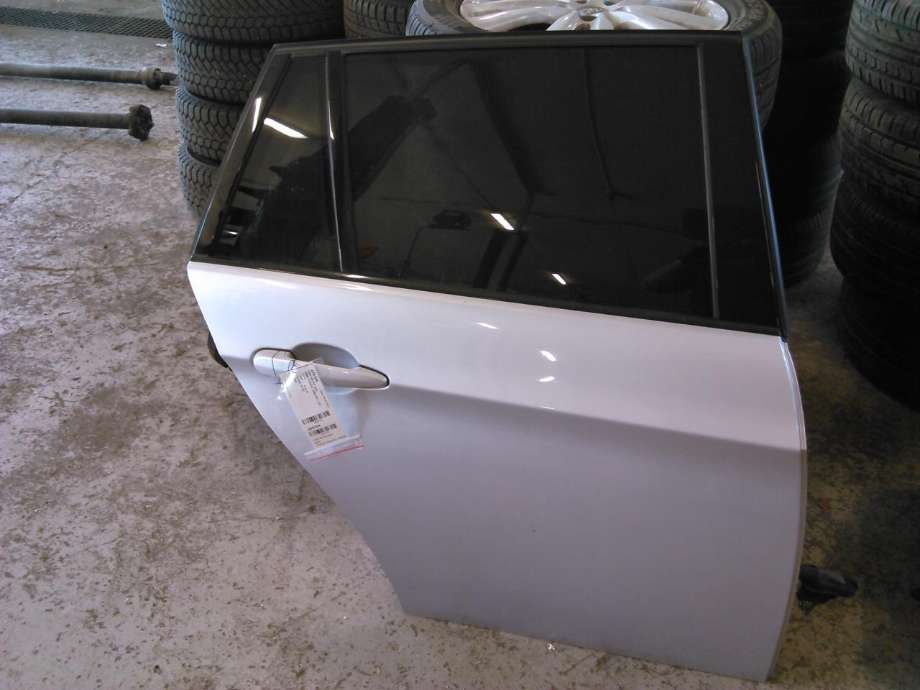 Dør høyre bak til BMW 3-Serie, 2005-2011 (E90/E91/E92/E93) (E90/E91/E92/E93) 