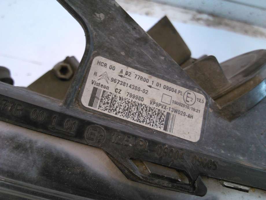 Frontlykt høyre halogen til Citroën C3 2010-2016 (Type II)  