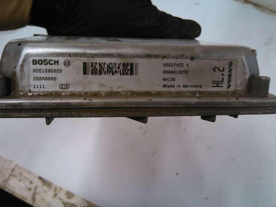 Styreenhet motor til Volvo V70 2000-2004 (Type II, Fase 1)  (BOSCH|0261206828|08627455A|)