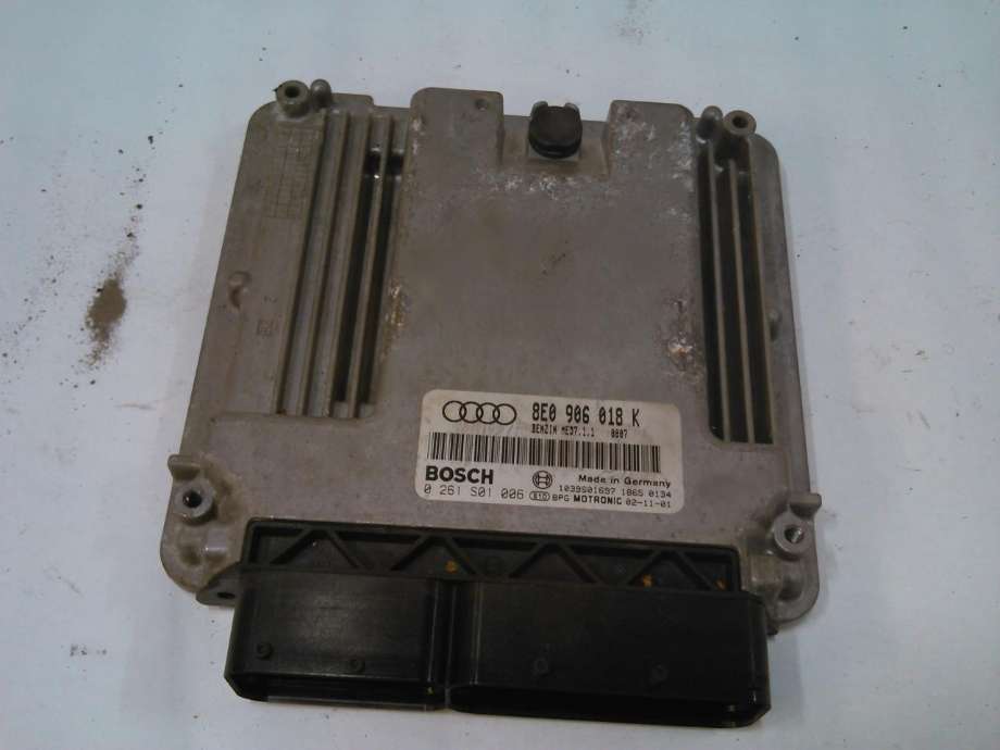 Styreenhet motor til Audi A4, 2001-2004 (Type II) (B6) (B6) (BOSCH|8E0906018K)