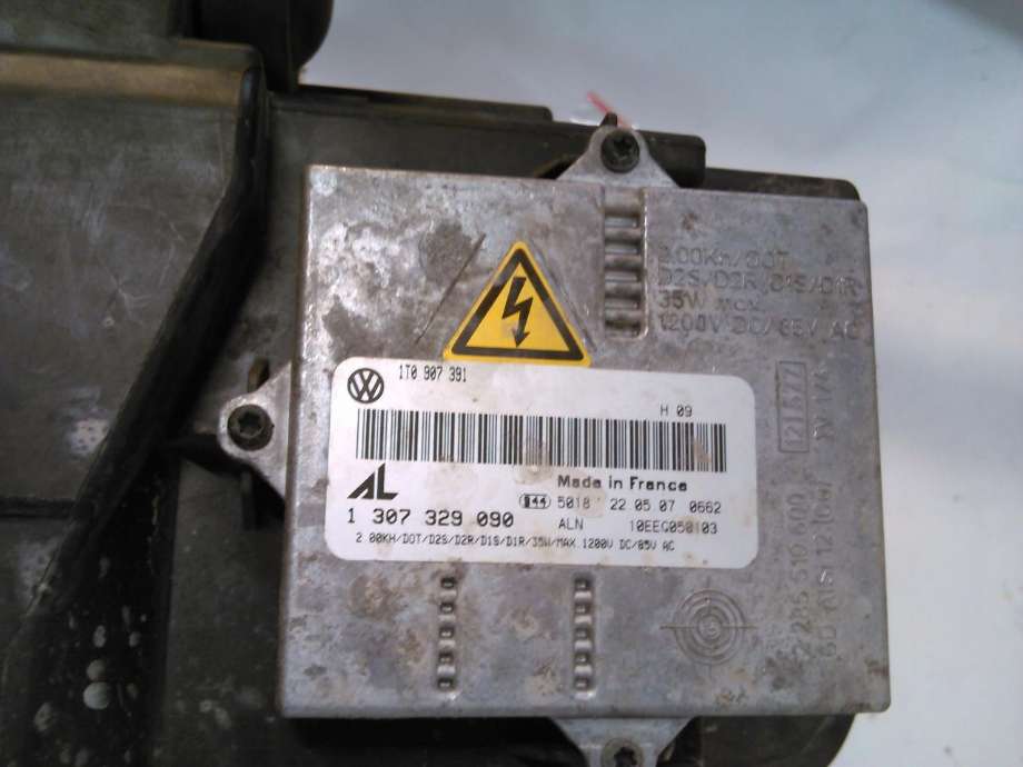 Frontlykt høyre xenon til VW Golf V, Combi 2003-2008  