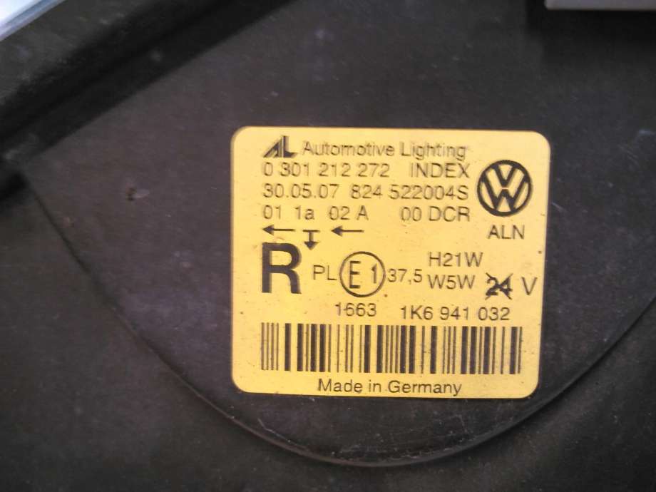 Frontlykt høyre xenon til VW Golf V, Combi 2003-2008  