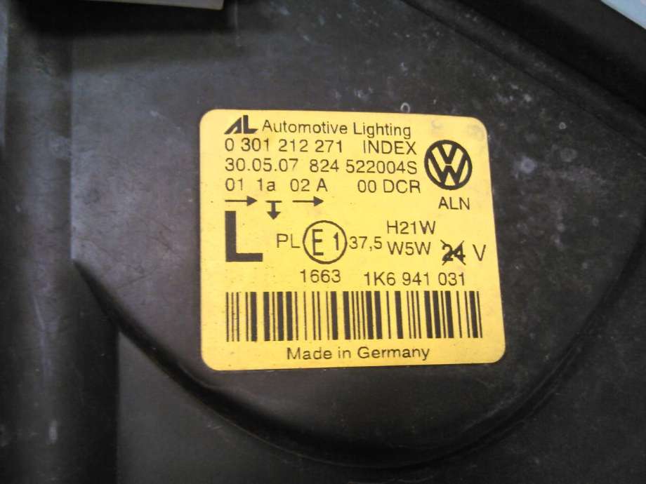 Frontlykt venstre xenon til VW Golf V, Combi 2003-2008  
