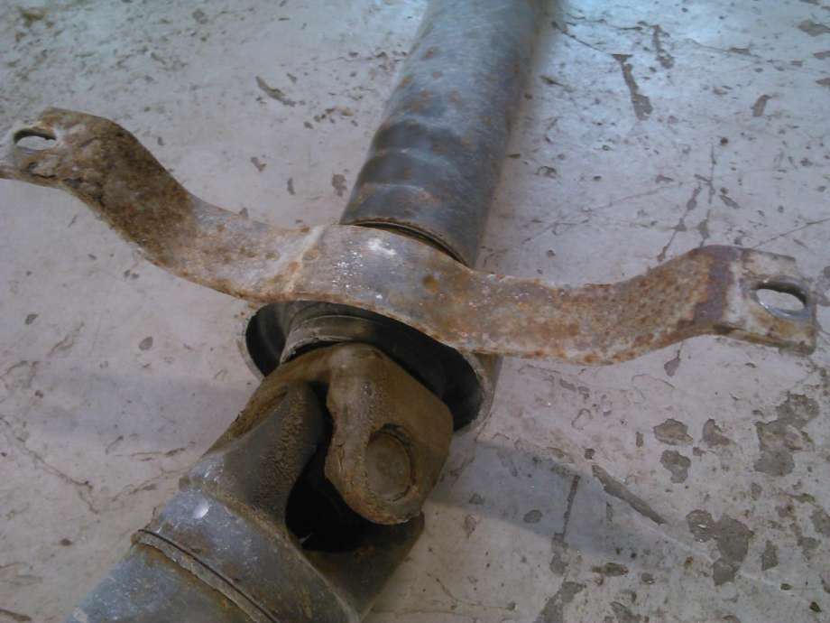 Mellomaksel til Audi A6, Allroad 2000-2005 (Type I) (C5) (C5) 