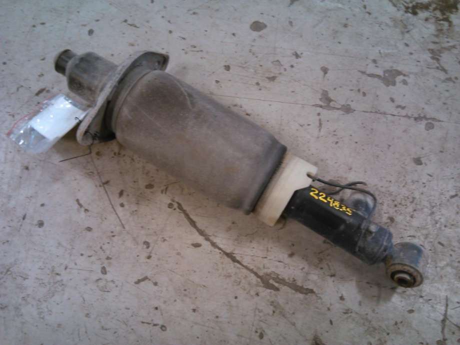 Fjærbein venstre bak til Audi A6, Allroad, 2000-2005 (Type I) (C5) (C5) (44 2400 126 411)