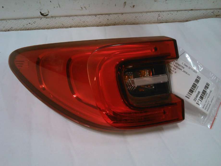 Baklykt venstre til Renault Kadjar, 2015-->>  