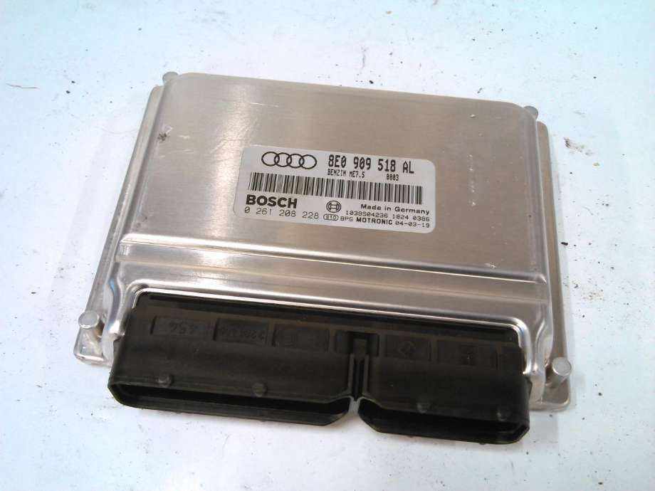 Styreenhet motor til Audi A4, 2004-2008 (Type III) (B7) (B7) (BOSCH|0261208228)