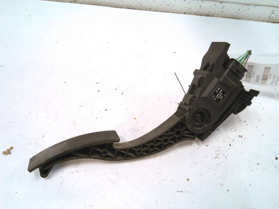 Pedal gass til Mercedes B-Klasse, 2011-2018 (W246) (W246) (A2463001404)