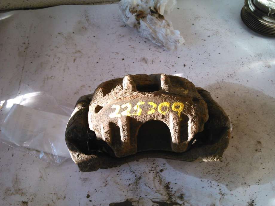 Bremsecaliper venstre foran til Toyota Avensis 2003-2008 (Type II)